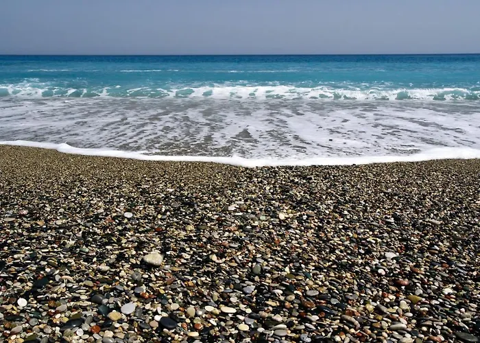 Colourful Home, Medieval Town Rhodes בית נופש