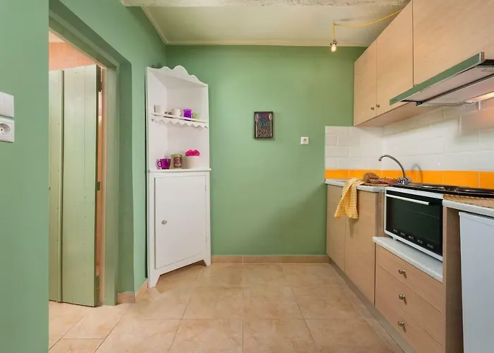 בית נופש Colourful Home, Medieval Town Rhodes עיר רודוס